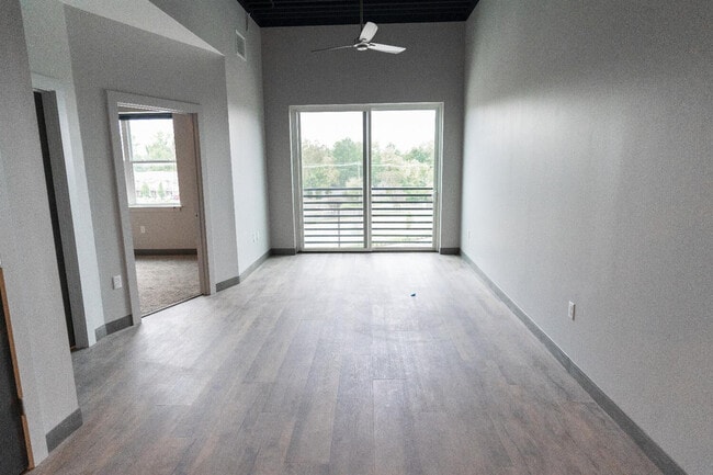 576 E Third St Unidad 214