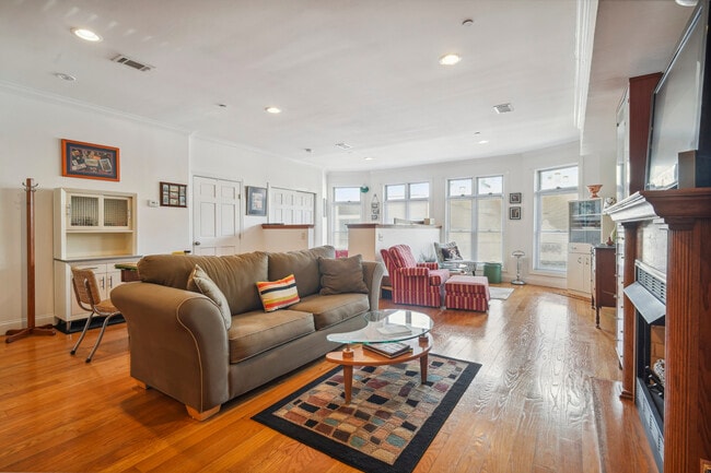 Building Photo - 716 Cookman Ave Unit 201 A