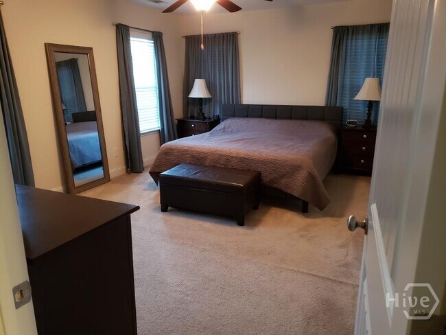 Photo - 60 Sunbury Dr