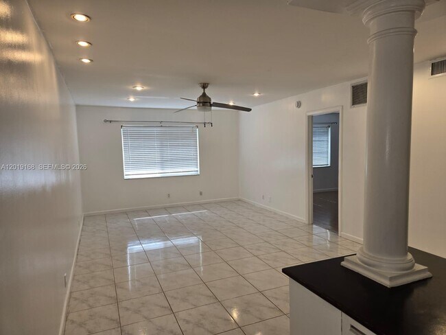 Photo - 1950 N Andrews Ave Unit 208D
