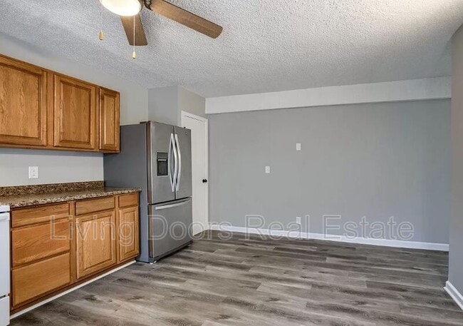 Photo - 4610 Adams St