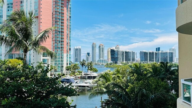 Photo - 3340 NE 190th St Unidad 403 Rental