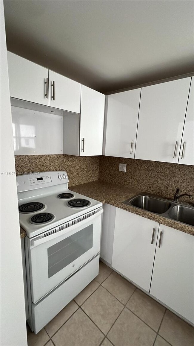 Photo - 4480 Palm Ave