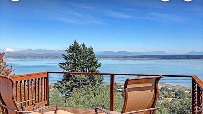Building Photo - Cozy MIL with water views Camano Island Rental