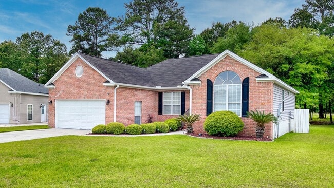 Photo - 4 Bedrooms, 2 Bathrooms in the Heart of Ri...