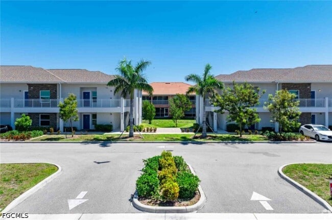 Photo - 3313 SW 8th Pl Unidad 206