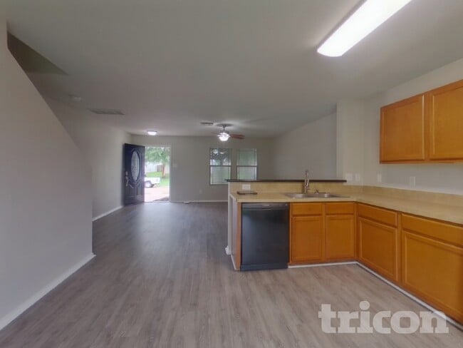Photo - 7822 Galleon Field Ln