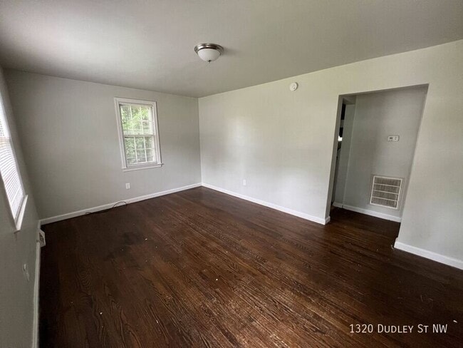 Photo - 1320 Dudley St NW
