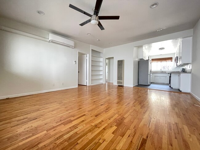 Photo - 7855 W Manchester Ave Unidad 3