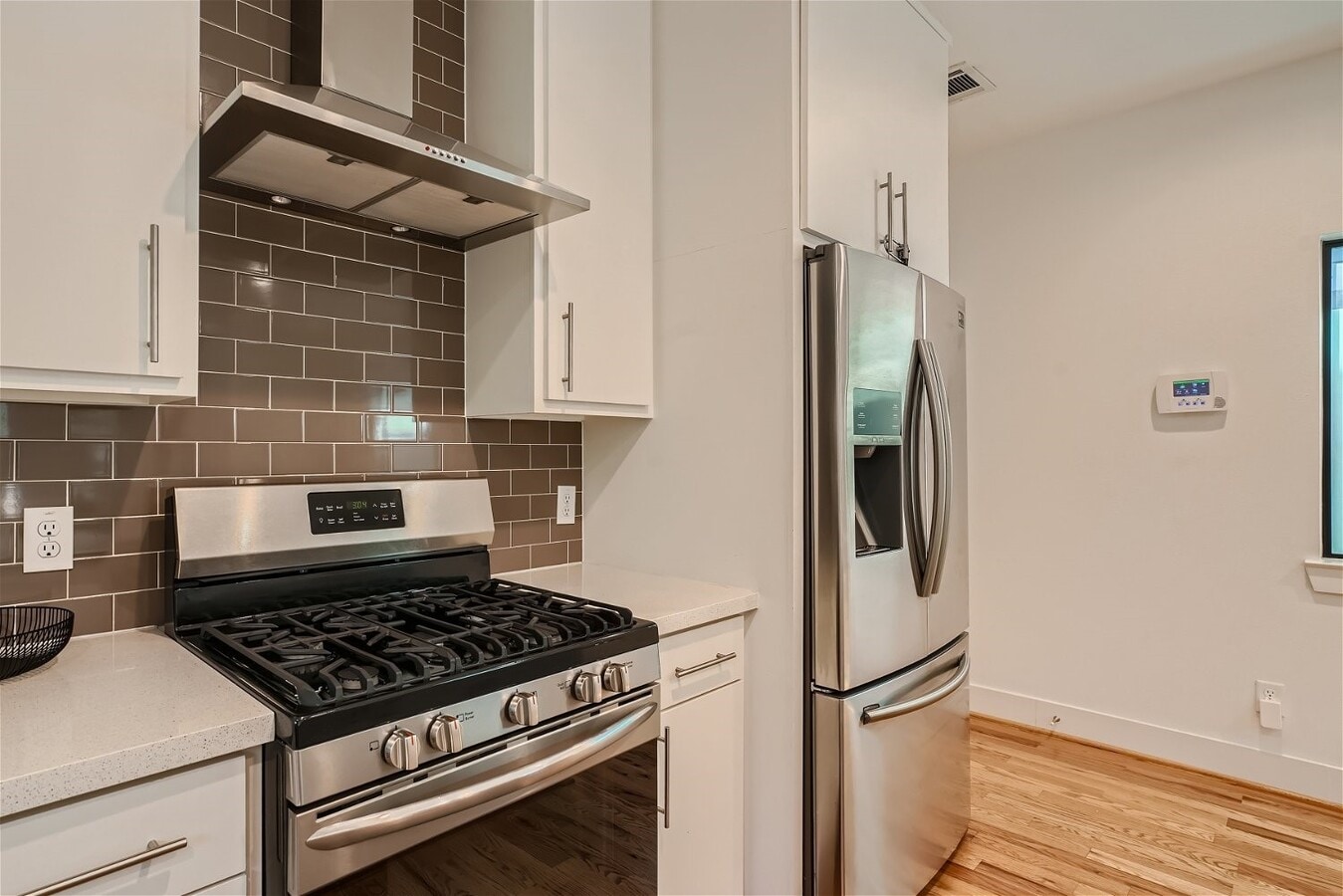 Photo - 4916 McKinney St