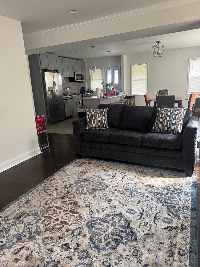 Photo - 1511 Woodbourne Ave