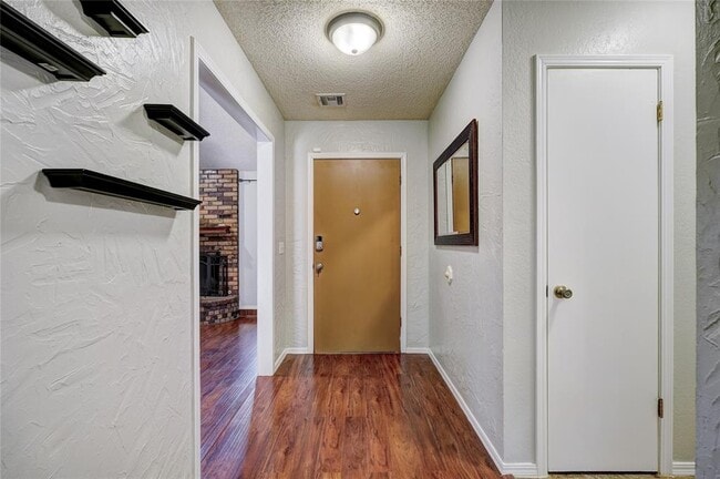 Photo - 13224 Marsh Ln