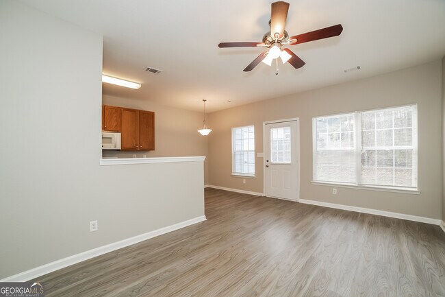 Photo - 7111 Brookview Way