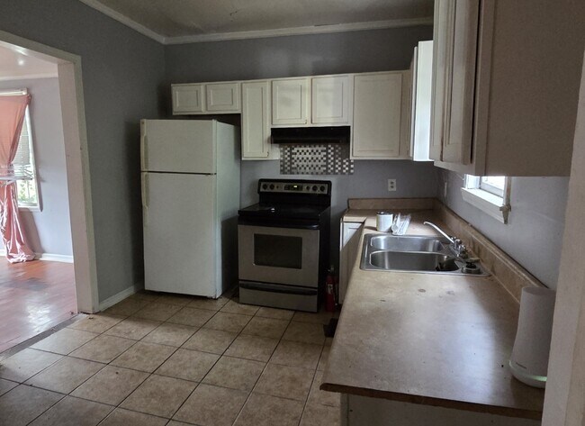 Photo - 294 Pursley St