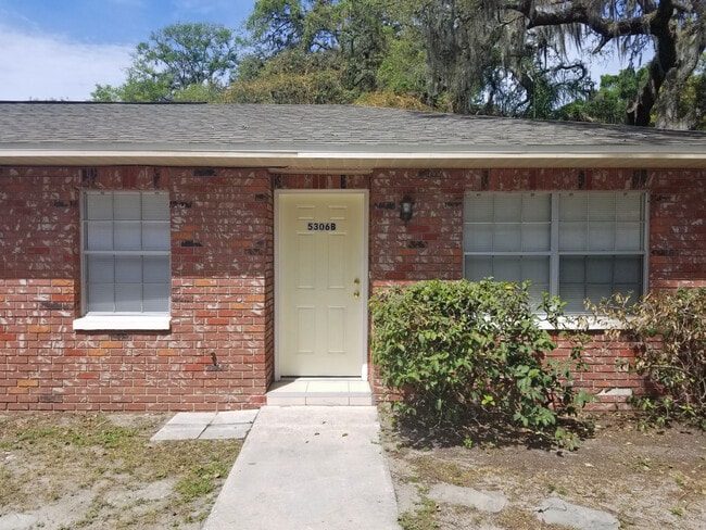 Building Photo - 5306 Plum Ave Rental