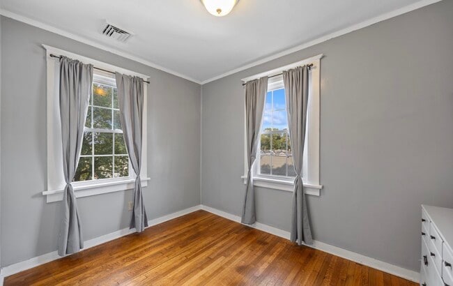 Photo - 204 Elliott Ave