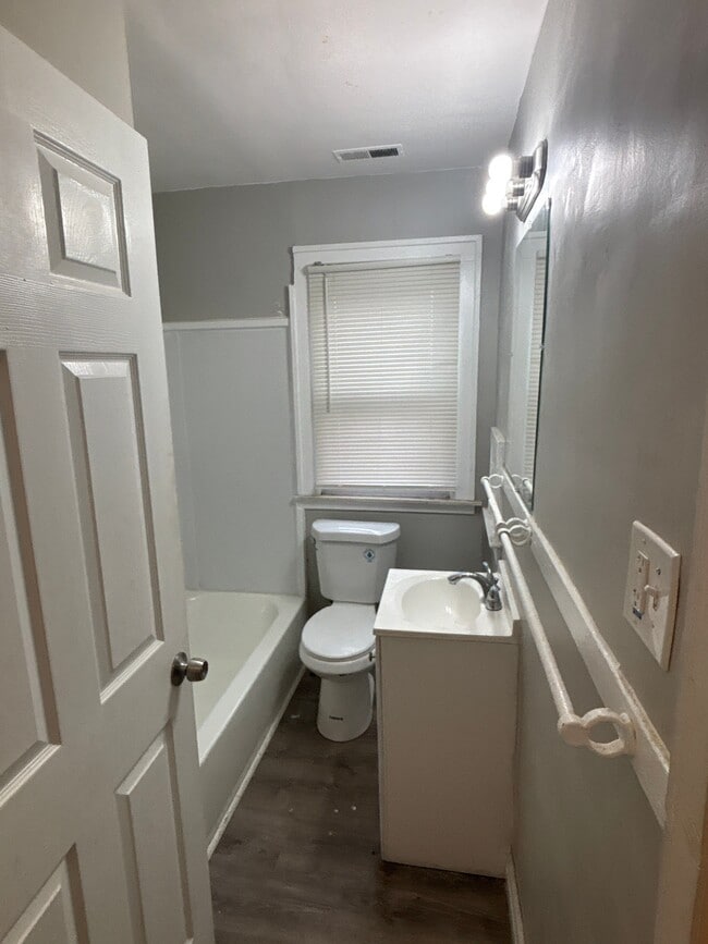 Photo - 4714–4716 Devonshire Rd Unidad 1 Rental