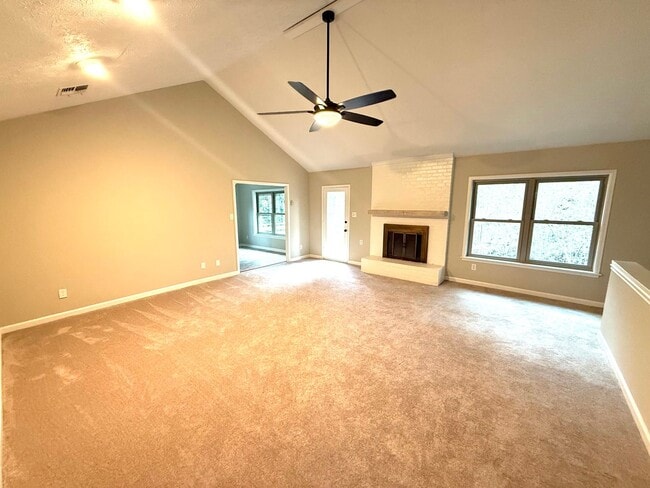 Photo - ** 4 Bed 3 Bath located in Prattville ** Call 334-366-9198 to schedule a self-tour