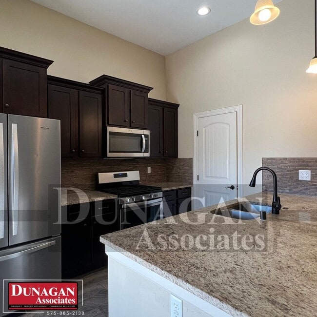 Photo - 409 Baler Ln