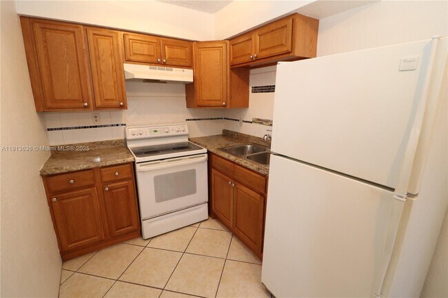 Photo - 59 NW 37th St Unit 3