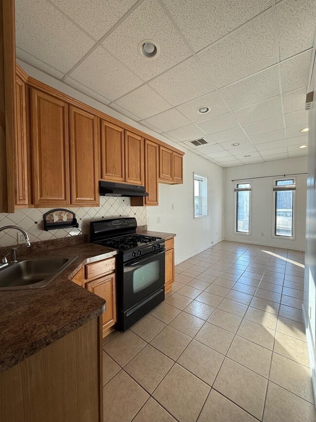 Building Photo - 380 Avenue C Unit 1 Rental