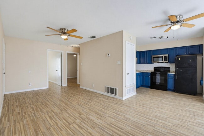 10543 Starcrest Dr Unidad 10543
