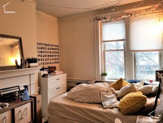 Photo - Brookline 4 BR 1 Bath Apartment - 9/1/26 (H&HW included) NO BROKER FEE