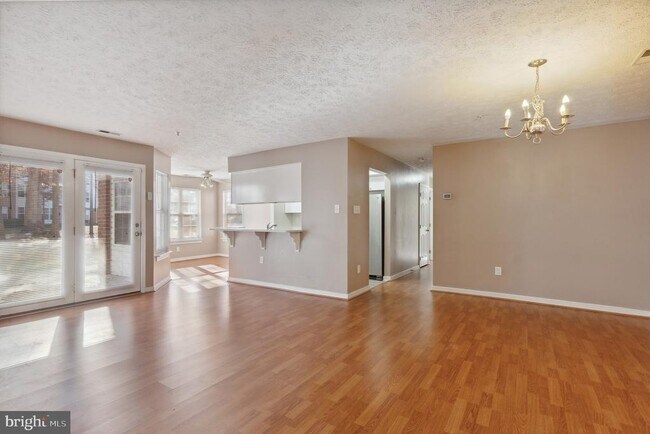 Photo - 2405 Forest Edge Ct Unit 103