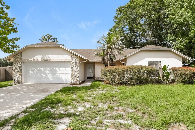 Building Photo - 1000 Dinero Dr