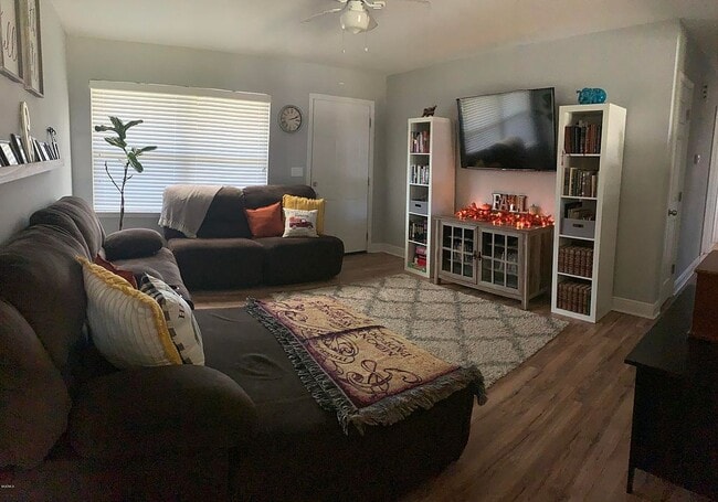 Photo - 103 Lassere Cir