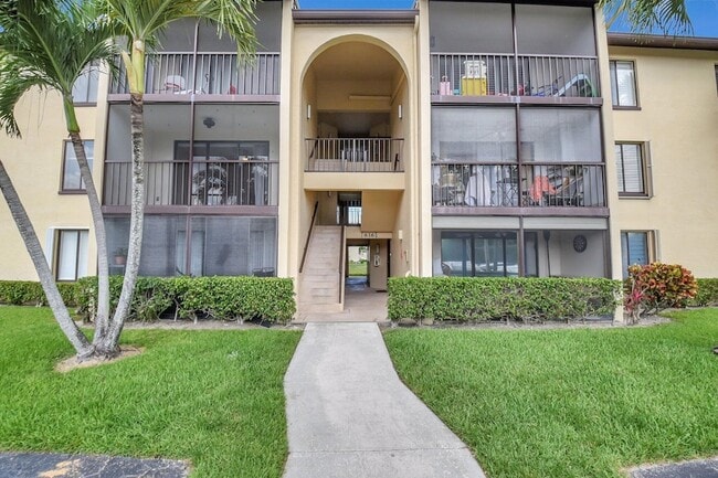 Photo - 616 Sea Pine Way Unit C2