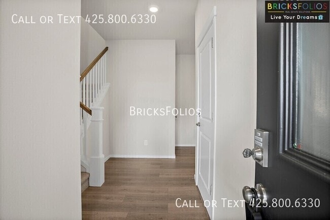 Photo - 1209 SW Pendleton Way