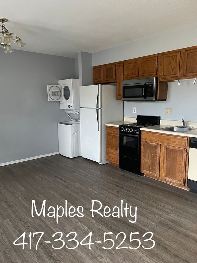 Photo - UNFURNISHED 1 bed/1 bath WALK-IN Condo