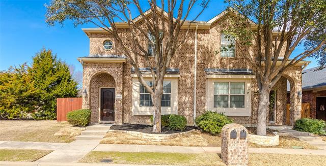 Photo - 5928 Round Up Ln