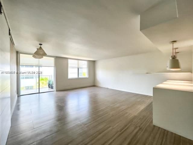 Photo - 10000 W Bay Harbor Dr