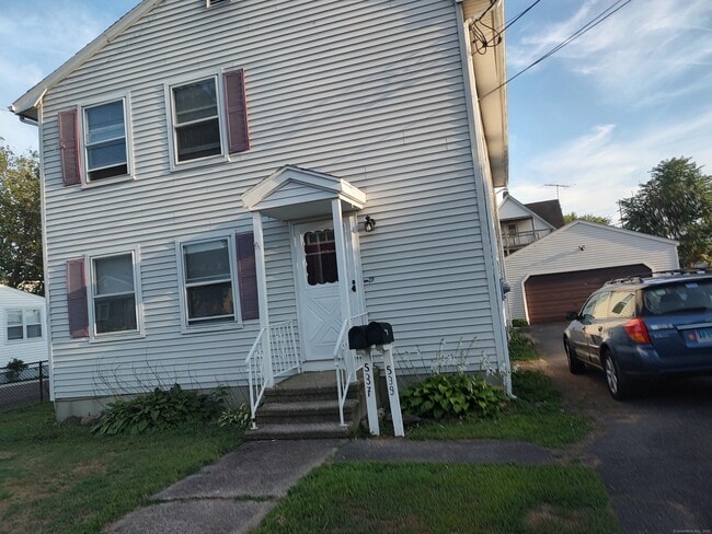 Building Photo - 539 Hollister St Rental