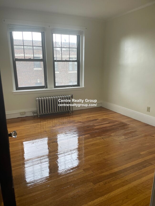 Photo - 347 Pleasant St Unidad Charming