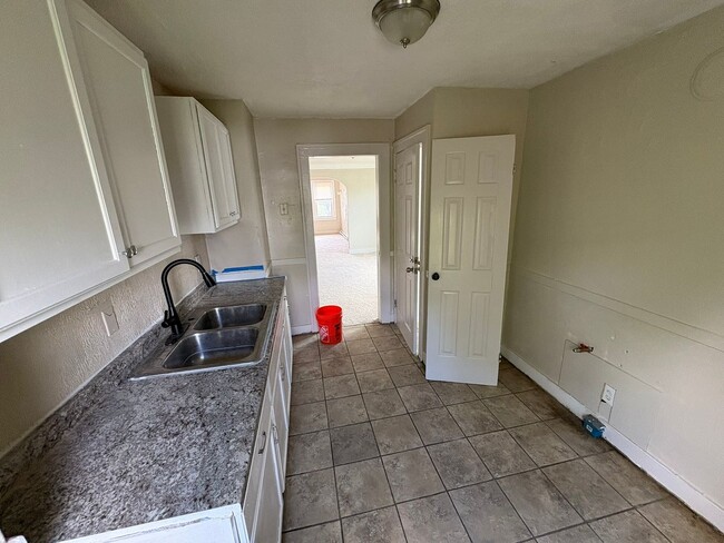 Photo - 18515 Wexford St Unidad Upper