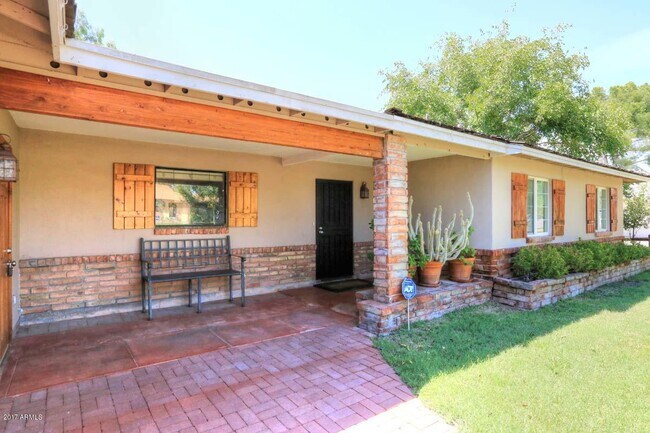 Photo - 5214 N 33rd St