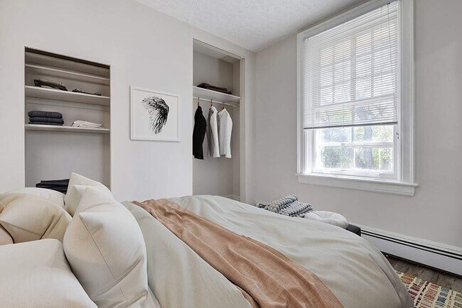 Photo - Otis Apartments