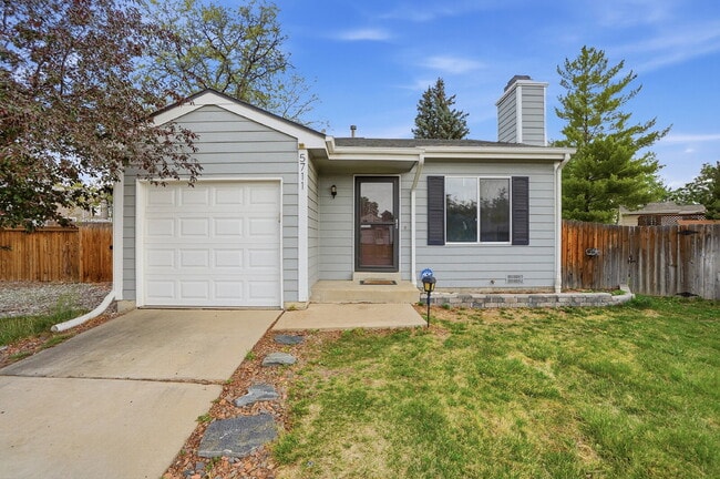 Photo - $2,895.95 - 3 Bed, 2 Bath Home in Arvada with Central AC, and Fenced in Yard!