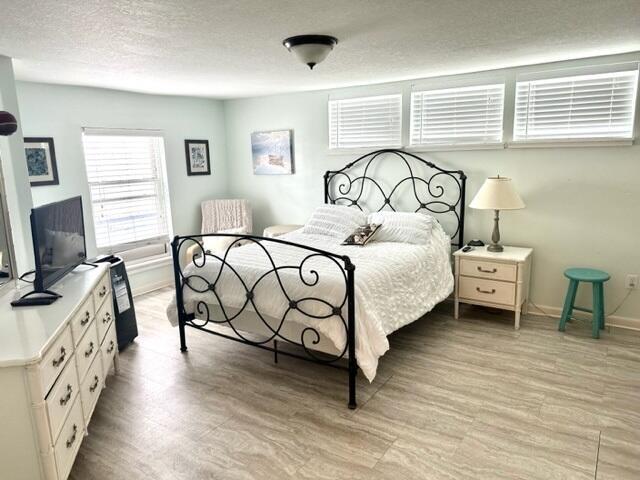 Photo - 211 Orange Ave