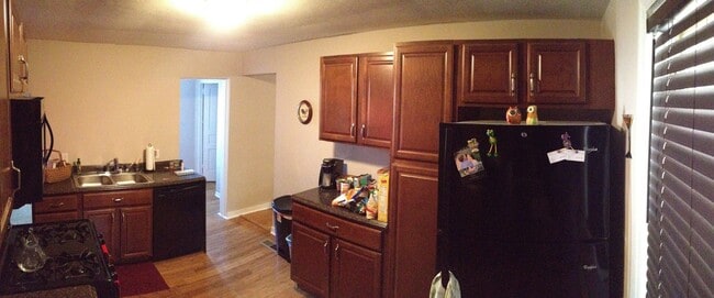 Photo - 986 E Warrington Ave Unit Top (Apt 2)