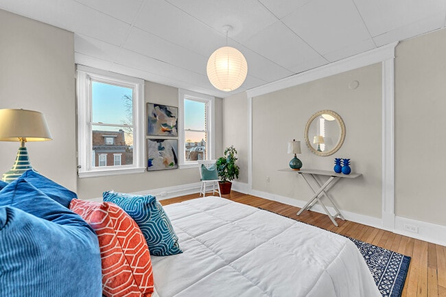 Photo - Woodrow On 30th