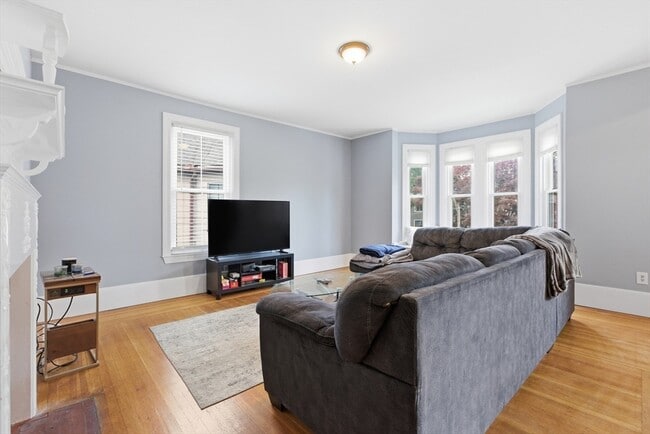 Photo - 4 Lombard St Unit 2