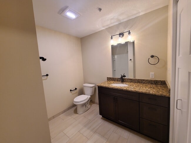 #305 Bathroom