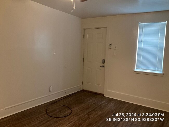 Photo - 203 Twelfth St Unit 3