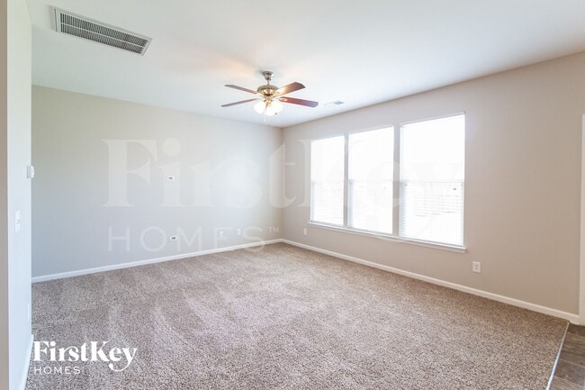 543 Crossland Dr