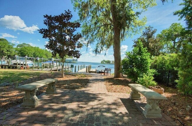 Photo - 219 Rearden Way