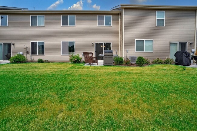 1157 Amber Dr